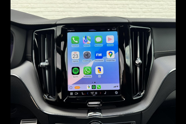 Volvo XC60 2.0 B5 Inscription Panorama dak Trekhaak Camera Adaptieve cruise 21inch Volvo XC60 2.0 B5 Inscription Panorama dak Trekhaak Camera Adaptieve cruise 21inch