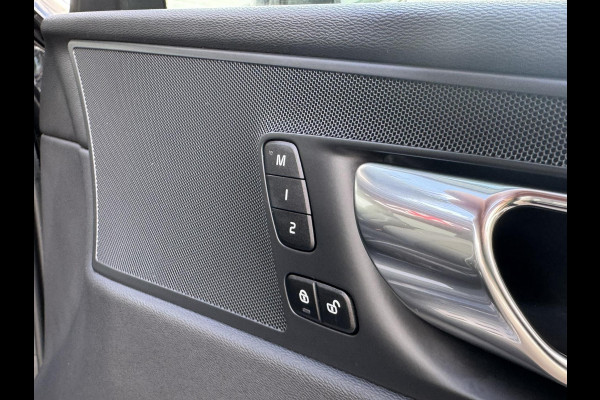 Volvo XC60 2.0 B5 Inscription Panorama dak Trekhaak Camera Adaptieve cruise 21inch Volvo XC60 2.0 B5 Inscription Panorama dak Trekhaak Camera Adaptieve cruise 21inch