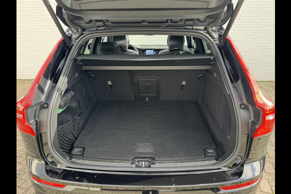 Volvo XC60 2.0 B5 Inscription Panorama dak Trekhaak Camera Adaptieve cruise 21inch Volvo XC60 2.0 B5 Inscription Panorama dak Trekhaak Camera Adaptieve cruise 21inch