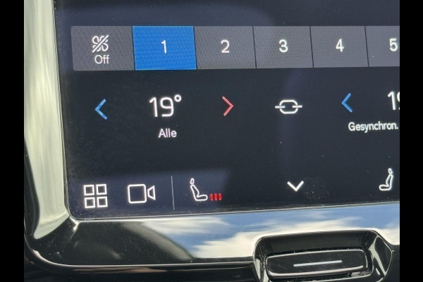 Volvo XC60 2.0 B5 Inscription Panorama dak Trekhaak Camera Adaptieve cruise 21inch Volvo XC60 2.0 B5 Inscription Panorama dak Trekhaak Camera Adaptieve cruise 21inch