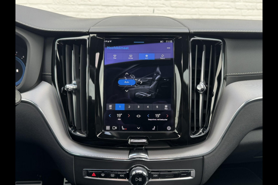 Volvo XC60 2.0 B5 Inscription Panorama dak Trekhaak Camera Adaptieve cruise 21inch Volvo XC60 2.0 B5 Inscription Panorama dak Trekhaak Camera Adaptieve cruise 21inch