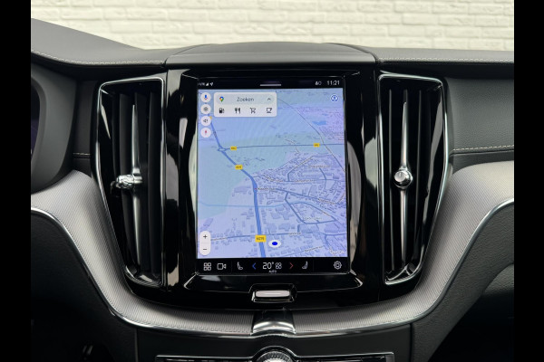 Volvo XC60 2.0 B5 Inscription Panorama dak Trekhaak Camera Adaptieve cruise 21inch Volvo XC60 2.0 B5 Inscription Panorama dak Trekhaak Camera Adaptieve cruise 21inch