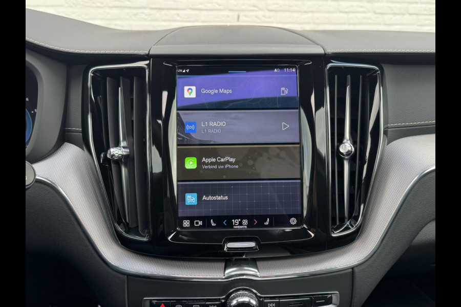 Volvo XC60 2.0 B5 Inscription Panorama dak Trekhaak Camera Adaptieve cruise 21inch Volvo XC60 2.0 B5 Inscription Panorama dak Trekhaak Camera Adaptieve cruise 21inch