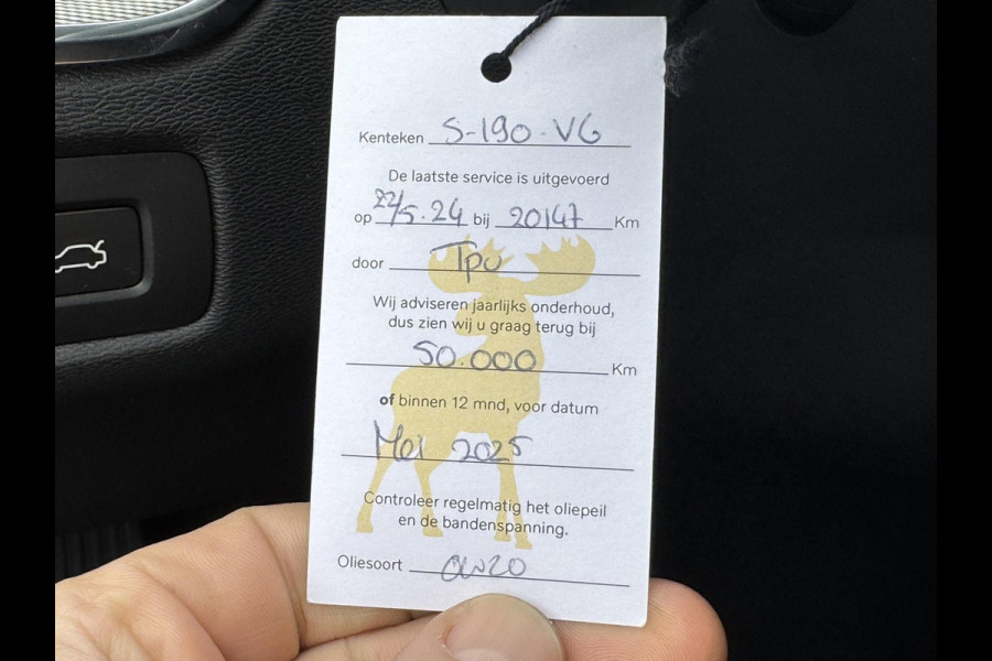 Volvo XC60 2.0 B5 Inscription Panorama dak Trekhaak Camera Adaptieve cruise 21inch Volvo XC60 2.0 B5 Inscription Panorama dak Trekhaak Camera Adaptieve cruise 21inch