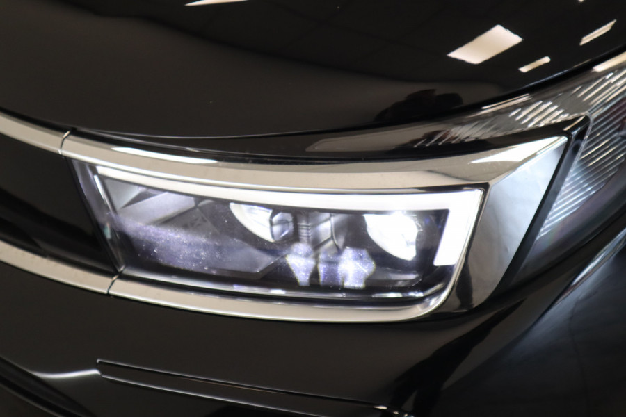 Opel Grandland 1.6 Turbo Plug-In Hybrid 4x4 GSe Cruise/Climate Blindspot PDC Keyless Entry/Go 300PK! Opel Grandland 1.6 Turbo Plug-In Hybrid 4x4 GSe Cruise/Climate Blindspot PDC Keyless Entry/Go 300PK!