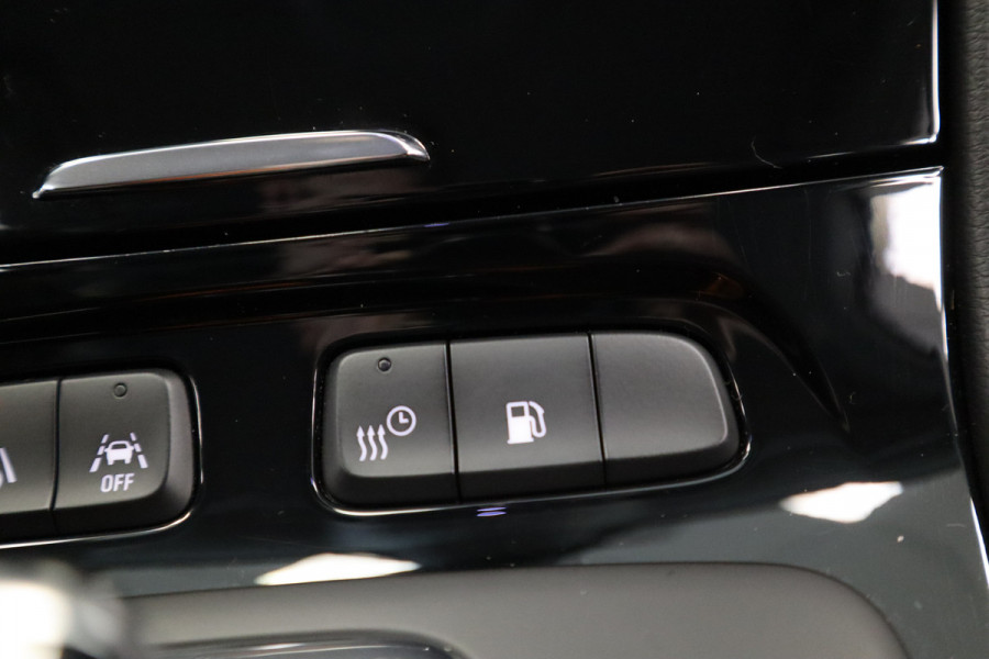 Opel Grandland 1.6 Turbo Plug-In Hybrid 4x4 GSe Cruise/Climate Blindspot PDC Keyless Entry/Go 300PK! Opel Grandland 1.6 Turbo Plug-In Hybrid 4x4 GSe Cruise/Climate Blindspot PDC Keyless Entry/Go 300PK!