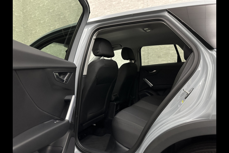 Audi Q2 30 TFSI 110PK | Camera | LED | Stoelverwarming | Climate Control | BOVAG Garantie | Getint Glas | Zwarte Sierdelen | DAB | Cruise Control | Parkeersensoren V+A | Audi Q2 30 TFSI 110PK | Camera | LED | Stoelverwarming | Climate Control | BOVAG Garantie | Getint Glas | Zwarte Sierdelen | DAB | Cruise Control | Parkeersensoren V+A |