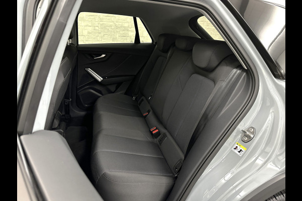 Audi Q2 30 TFSI 110PK | Camera | LED | Stoelverwarming | Climate Control | BOVAG Garantie | Getint Glas | Zwarte Sierdelen | DAB | Cruise Control | Parkeersensoren V+A | Audi Q2 30 TFSI 110PK | Camera | LED | Stoelverwarming | Climate Control | BOVAG Garantie | Getint Glas | Zwarte Sierdelen | DAB | Cruise Control | Parkeersensoren V+A |