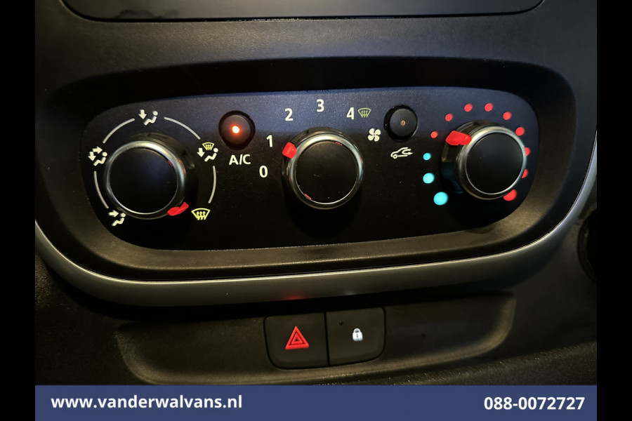 Renault Trafic 2.0 dCi 120pk L1H1 Euro6 Airco | LED | Navigatie | Cruisecontrol | Trekhaak | Omvormer Parkeersensoren, Bijrijdersbank Renault Trafic 2.0 dCi 120pk L1H1 Euro6 Airco | LED | Navigatie | Cruisecontrol | Trekhaak | Omvormer Parkeersensoren, Bijrijdersbank