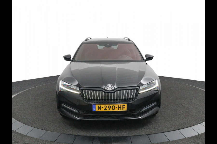 Škoda Superb Combi 1.4 TSI iV Sportline*AUTOM.*ACC*CAM*ECC*CARPLAY*