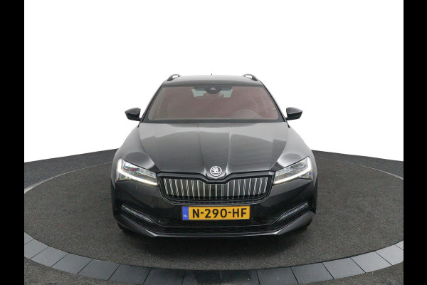 Škoda Superb Combi 1.4 TSI iV Sportline*AUTOM.*ACC*CAM*ECC*CARPLAY*