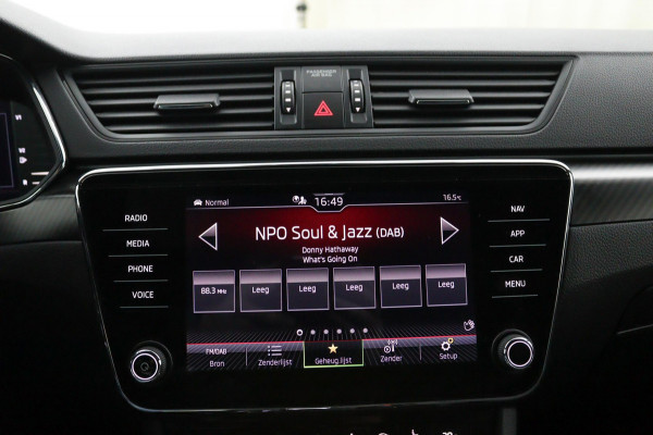 Škoda Superb Combi 1.4 TSI iV Sportline*AUTOM.*ACC*CAM*ECC*CARPLAY*