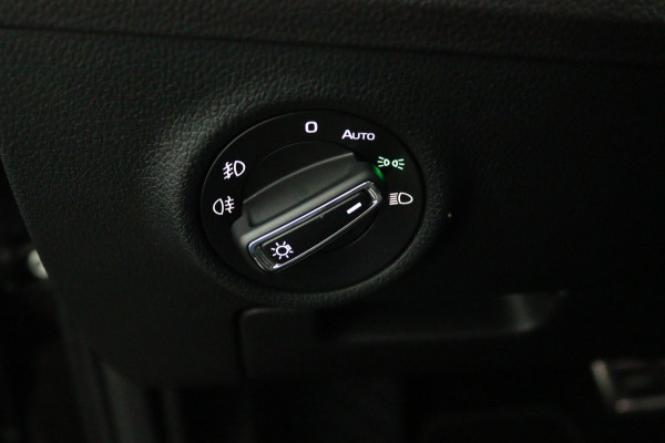 Škoda Superb Combi 1.4 TSI iV Sportline*AUTOM.*ACC*CAM*ECC*CARPLAY*