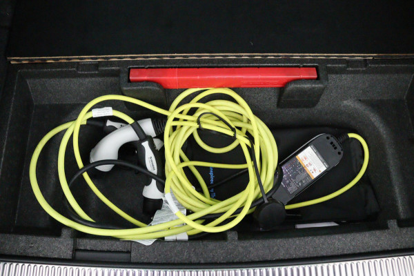 Škoda Superb Combi 1.4 TSI iV Sportline*AUTOM.*ACC*CAM*ECC*CARPLAY*