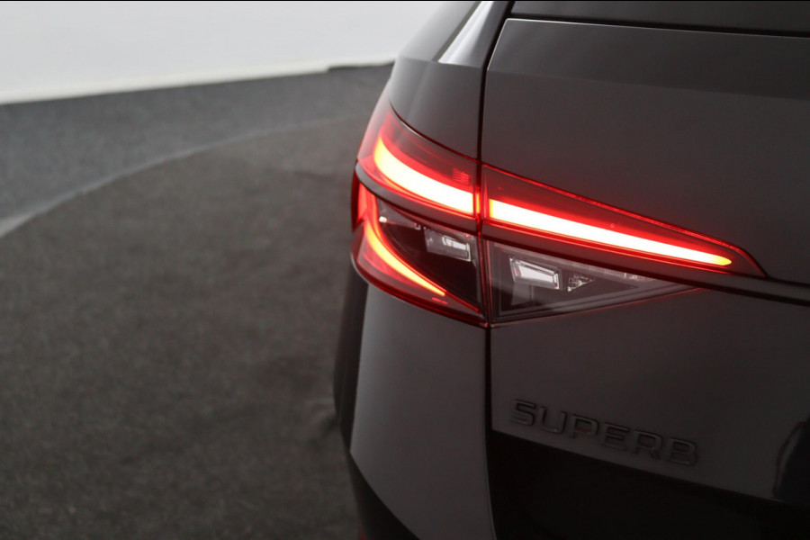 Škoda Superb Combi 1.4 TSI iV Sportline*AUTOM.*ACC*CAM*ECC*CARPLAY*