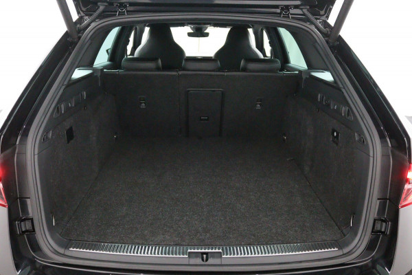 Škoda Superb Combi 1.4 TSI iV Sportline*AUTOM.*ACC*CAM*ECC*CARPLAY*