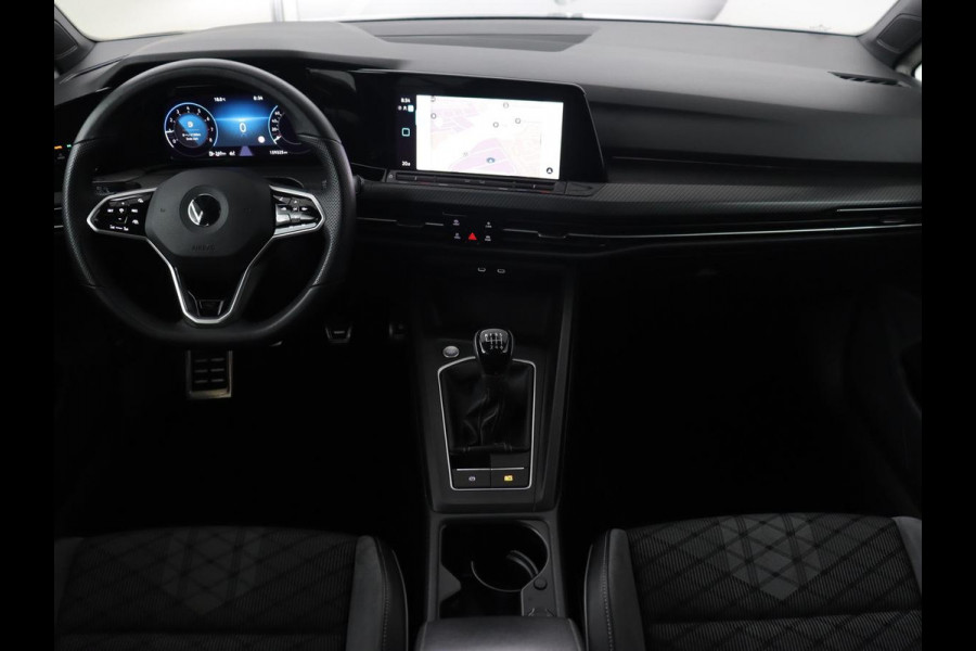 Volkswagen Golf 1.5 TSI R-Line | Panoramadak | Carplay | Sportstoelen | Navigatie | Adaptive cruise | Parkeerhulp | File Assistent | Full LED
