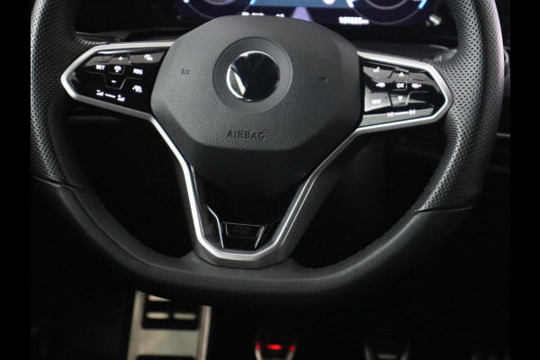 Volkswagen Golf 1.5 TSI R-Line | Panoramadak | Carplay | Sportstoelen | Navigatie | Adaptive cruise | Parkeerhulp | File Assistent | Full LED