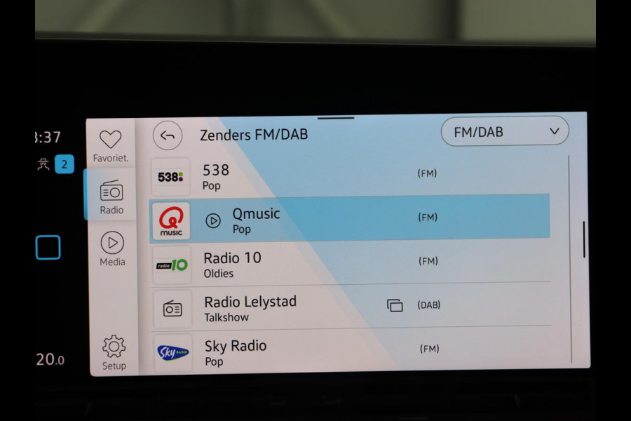 Volkswagen Golf 1.5 TSI R-Line | Panoramadak | Carplay | Sportstoelen | Navigatie | Adaptive cruise | Parkeerhulp | File Assistent | Full LED