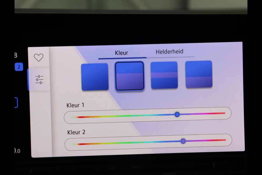 Volkswagen Golf 1.5 TSI R-Line | Panoramadak | Carplay | Sportstoelen | Navigatie | Adaptive cruise | Parkeerhulp | File Assistent | Full LED