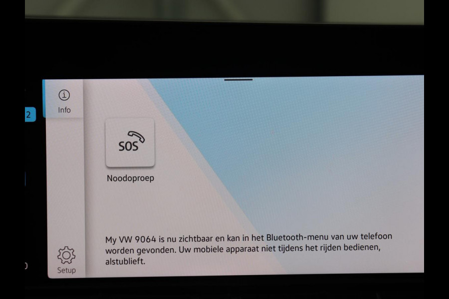 Volkswagen Golf 1.5 TSI R-Line | Panoramadak | Carplay | Sportstoelen | Navigatie | Adaptive cruise | Parkeerhulp | File Assistent | Full LED