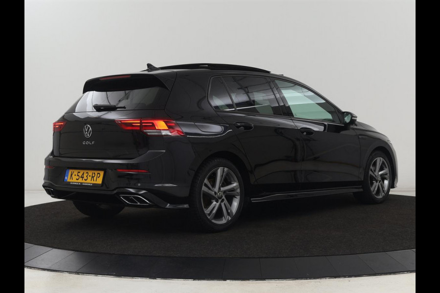 Volkswagen Golf 1.5 TSI R-Line | Panoramadak | Carplay | Sportstoelen | Navigatie | Adaptive cruise | Parkeerhulp | File Assistent | Full LED