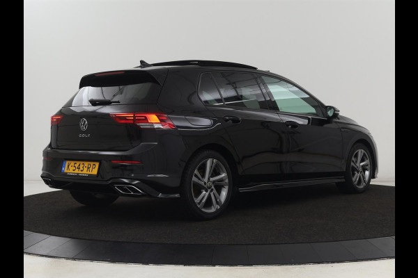 Volkswagen Golf 1.5 TSI R-Line | Panoramadak | Carplay | Sportstoelen | Navigatie | Adaptive cruise | Parkeerhulp | File Assistent | Full LED