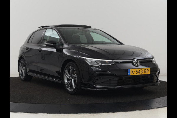 Volkswagen Golf 1.5 TSI R-Line | Panoramadak | Carplay | Sportstoelen | Navigatie | Adaptive cruise | Parkeerhulp | File Assistent | Full LED