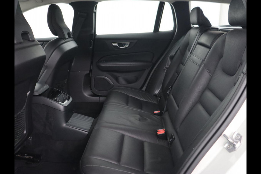 Volvo V60 2.0 T6 AWD Recharge Inscription | Trekhaak | Stoel & stuurverwarming | Leder | Adaptive cruise | Memory | Carplay | Navigatie | Camera | PHEV | Plug In Volvo V60 2.0 T6 AWD Recharge Inscription | Trekhaak | Stoel & stuurverwarming | Leder | Adaptive cruise | Memory | Carplay | Navigatie | Camera | PHEV | Plug In