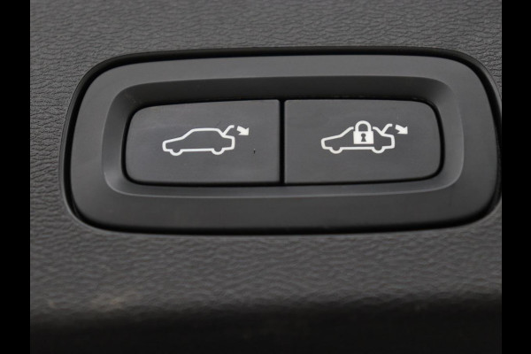 Volvo V60 2.0 T6 AWD Recharge Inscription | Trekhaak | Stoel & stuurverwarming | Leder | Adaptive cruise | Memory | Carplay | Navigatie | Camera | PHEV | Plug In Volvo V60 2.0 T6 AWD Recharge Inscription | Trekhaak | Stoel & stuurverwarming | Leder | Adaptive cruise | Memory | Carplay | Navigatie | Camera | PHEV | Plug In