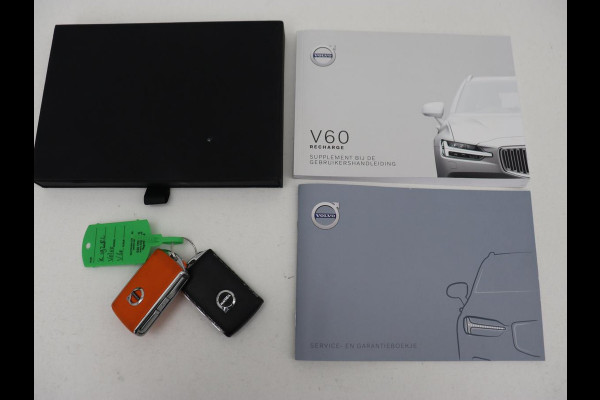 Volvo V60 2.0 T6 AWD Recharge Inscription | Trekhaak | Stoel & stuurverwarming | Leder | Adaptive cruise | Memory | Carplay | Navigatie | Camera | PHEV | Plug In Volvo V60 2.0 T6 AWD Recharge Inscription | Trekhaak | Stoel & stuurverwarming | Leder | Adaptive cruise | Memory | Carplay | Navigatie | Camera | PHEV | Plug In