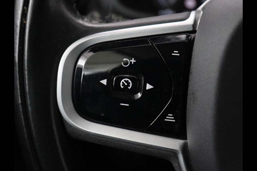 Volvo V60 2.0 T6 AWD Recharge Inscription | Trekhaak | Stoel & stuurverwarming | Leder | Adaptive cruise | Memory | Carplay | Navigatie | Camera | PHEV | Plug In Volvo V60 2.0 T6 AWD Recharge Inscription | Trekhaak | Stoel & stuurverwarming | Leder | Adaptive cruise | Memory | Carplay | Navigatie | Camera | PHEV | Plug In