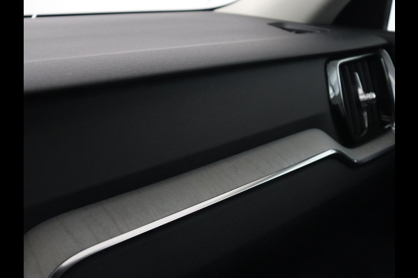 Volvo V60 2.0 T6 AWD Recharge Inscription | Trekhaak | Stoel & stuurverwarming | Leder | Adaptive cruise | Memory | Carplay | Navigatie | Camera | PHEV | Plug In Volvo V60 2.0 T6 AWD Recharge Inscription | Trekhaak | Stoel & stuurverwarming | Leder | Adaptive cruise | Memory | Carplay | Navigatie | Camera | PHEV | Plug In