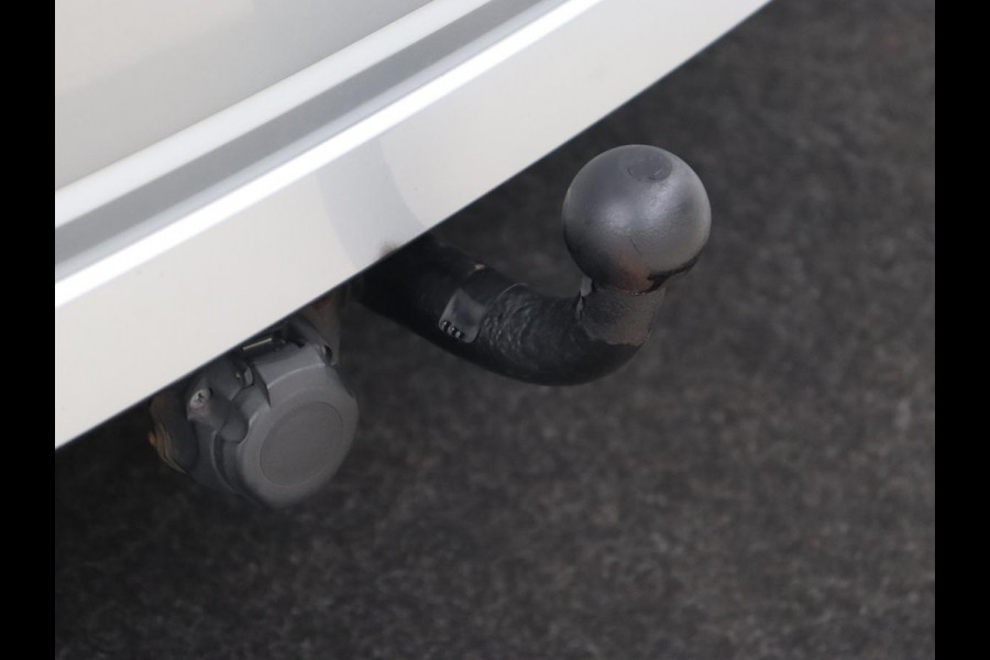 Škoda Octavia 1.0 e-TSI Business Edition | Stoelverwarming | Trekhaak | Camera | Carplay | Virtual Cockpit | Navigatie | Cruise control