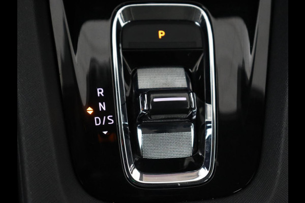 Škoda Octavia 1.0 e-TSI Business Edition | Stoelverwarming | Trekhaak | Camera | Carplay | Virtual Cockpit | Navigatie | Cruise control