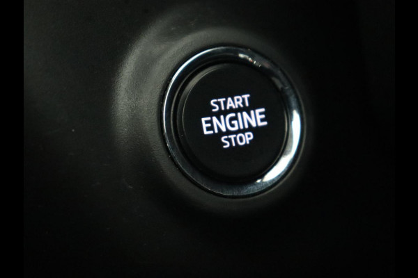 Škoda Octavia 1.0 e-TSI Business Edition | Stoelverwarming | Trekhaak | Camera | Carplay | Virtual Cockpit | Navigatie | Cruise control