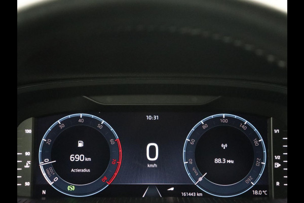 Škoda Octavia 1.0 e-TSI Business Edition | Stoelverwarming | Trekhaak | Camera | Carplay | Virtual Cockpit | Navigatie | Cruise control