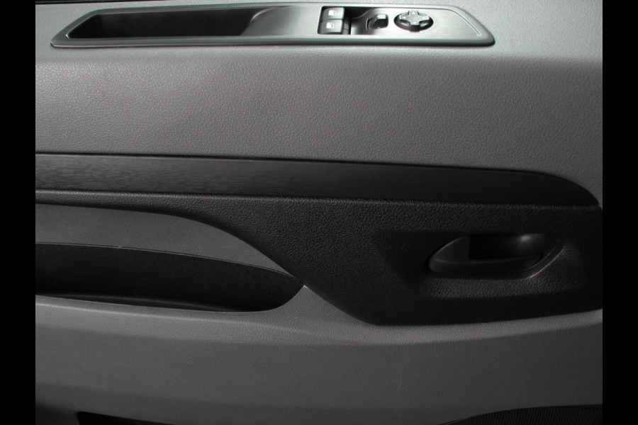 Peugeot Expert 1.5 BlueHDI Premium L2 | Navigatie | Apple carplay/Android Auto | DAB+ | 3zits | Airco | Cruise Control | Betimmering | Bumpers in kleur Peugeot Expert 1.5 BlueHDI Premium L2 | Navigatie | Apple carplay/Android Auto | DAB+ | 3zits | Airco | Cruise Control | Betimmering | Bumpers in kleur