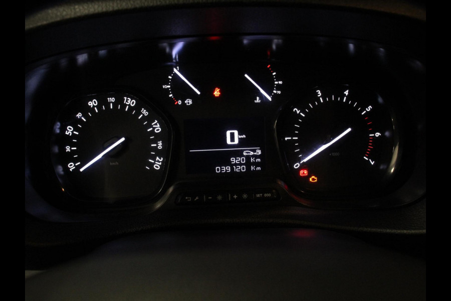 Peugeot Expert 1.5 BlueHDI Premium L2 | Navigatie | Apple carplay/Android Auto | DAB+ | 3zits | Airco | Cruise Control | Betimmering | Bumpers in kleur Peugeot Expert 1.5 BlueHDI Premium L2 | Navigatie | Apple carplay/Android Auto | DAB+ | 3zits | Airco | Cruise Control | Betimmering | Bumpers in kleur