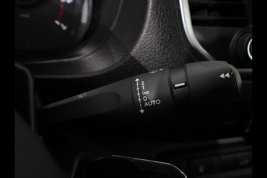 Peugeot Expert 1.5 BlueHDI Premium L2 | Navigatie | Apple carplay/Android Auto | DAB+ | 3zits | Airco | Cruise Control | Betimmering | Bumpers in kleur Peugeot Expert 1.5 BlueHDI Premium L2 | Navigatie | Apple carplay/Android Auto | DAB+ | 3zits | Airco | Cruise Control | Betimmering | Bumpers in kleur