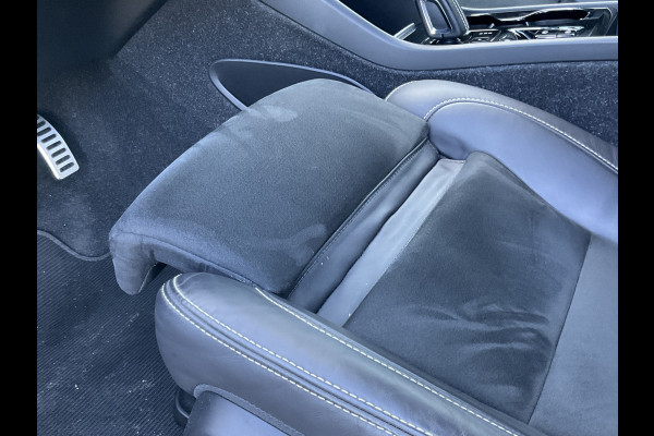 Volvo XC40 1.5 T5 262pk PHEV Recharge R-Design Elek.Trekhaak Leer Stoel/Stuurverw Adap.Cruise NL-Auto!