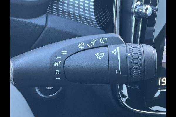 Volvo XC40 1.5 T5 262pk PHEV Recharge R-Design Elek.Trekhaak Leer Stoel/Stuurverw Adap.Cruise NL-Auto!
