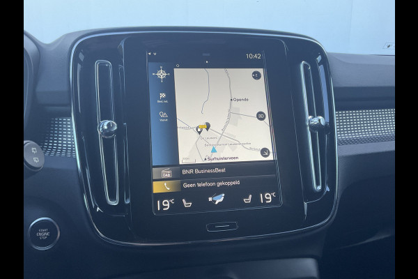 Volvo XC40 1.5 T5 262pk PHEV Recharge R-Design Elek.Trekhaak Leer Stoel/Stuurverw Adap.Cruise NL-Auto!
