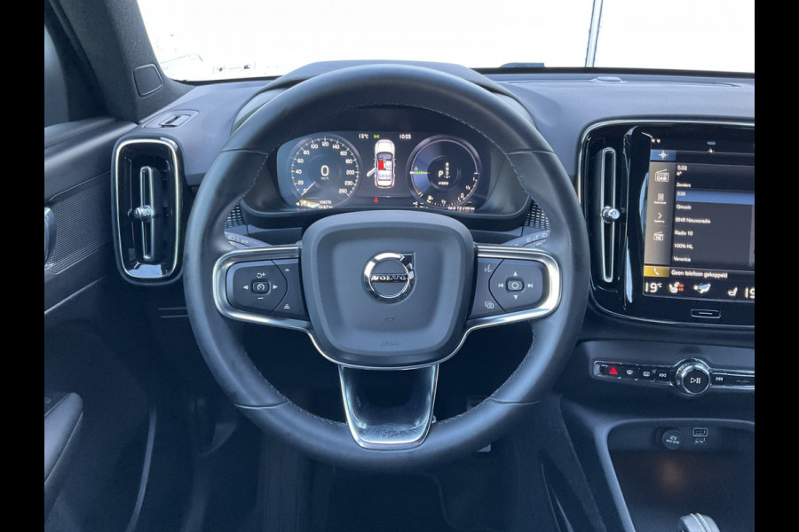 Volvo XC40 1.5 T5 262pk PHEV Recharge R-Design Elek.Trekhaak Leer Stoel/Stuurverw Adap.Cruise NL-Auto!