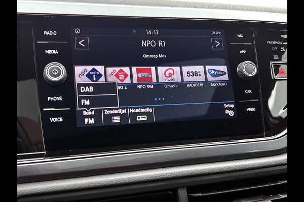Volkswagen Polo 1.0 TSI Comfortline Automaat (PANORAMADAK, VIRTUAL COCKPIT, NAVIGATIE, CAMERA, CARPLAY, GOED ONDERHOUDEN) Volkswagen Polo 1.0 TSI Comfortline Automaat (PANORAMADAK, VIRTUAL COCKPIT, NAVIGATIE, CAMERA, CARPLAY, GOED ONDERHOUDEN)