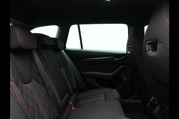 Škoda Octavia Combi 1.4 TSI RS iV Business Plug In Hybrid 245pk Dealer O.H PHEV | Adaptive Cruise | Camera | Sportstoelen Verwarmd | Apple Carplay | Navigatie | Crystal LED | Blis | Keyless | Stuur Verwarmd | Virtual | DAB | Škoda Octavia Combi 1.4 TSI RS iV Business Plug In Hybrid 245pk Dealer O.H PHEV | Adaptive Cruise | Camera | Sportstoelen Verwarmd | Apple Carplay | Navigatie | Crystal LED | Blis | Keyless | Stuur Verwarmd | Virtual | DAB |