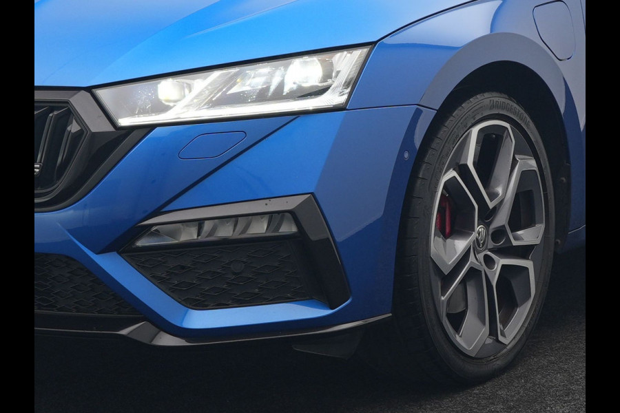 Škoda Octavia Combi 1.4 TSI RS iV Business Plug In Hybrid 245pk Dealer O.H PHEV | Adaptive Cruise | Camera | Sportstoelen Verwarmd | Apple Carplay | Navigatie | Crystal LED | Blis | Keyless | Stuur Verwarmd | Virtual | DAB | Škoda Octavia Combi 1.4 TSI RS iV Business Plug In Hybrid 245pk Dealer O.H PHEV | Adaptive Cruise | Camera | Sportstoelen Verwarmd | Apple Carplay | Navigatie | Crystal LED | Blis | Keyless | Stuur Verwarmd | Virtual | DAB |
