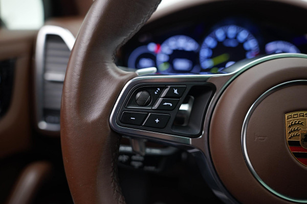 Porsche Cayenne Coupé 3.0 E-Hybrid |Pano|SportChrono|360|Bose| Porsche Cayenne Coupé 3.0 E-Hybrid |Pano|SportChrono|360|Bose|