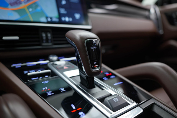 Porsche Cayenne Coupé 3.0 E-Hybrid |Pano|SportChrono|360|Bose| Porsche Cayenne Coupé 3.0 E-Hybrid |Pano|SportChrono|360|Bose|