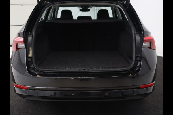 Škoda Octavia 1.4 TSI PHEV Business Edition | Adaptive cruise | Carplay | Stuurverwarming | Navigatie | Parkeerhulp | Climate control | Plug In Škoda Octavia 1.4 TSI PHEV Business Edition | Adaptive cruise | Carplay | Stuurverwarming | Navigatie | Parkeerhulp | Climate control | Plug In